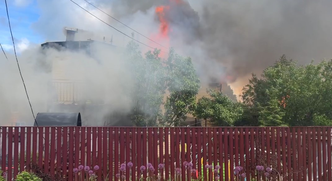 Пожар в Шереметьевском: возгорание локализовано в Долгопрудном